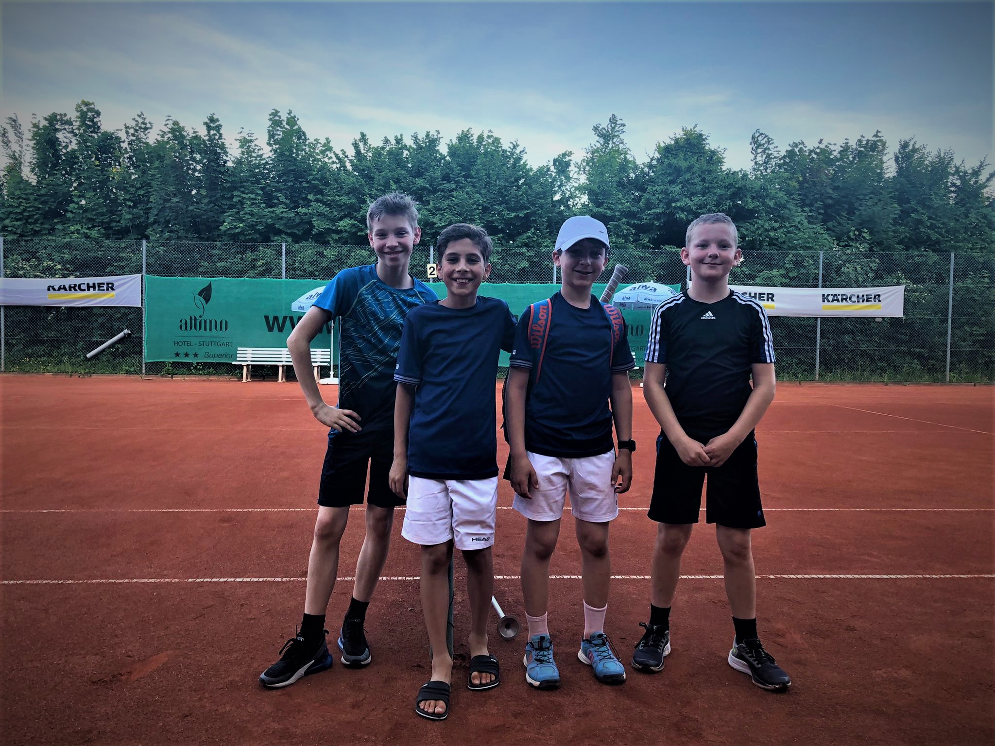 (v.l.: U12-Stammmannschaft: P. Polysius, E. Karcher, E. Gotfried, D. Polysius)